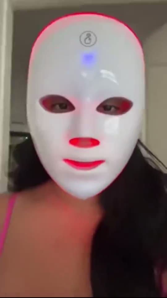 Customer reviewing the LED mask